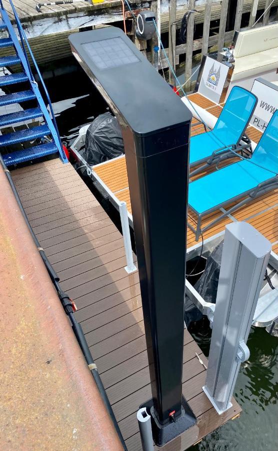Hotel Hausboot Mit Traumlage In Luebeck-Travemuende Extérieur photo