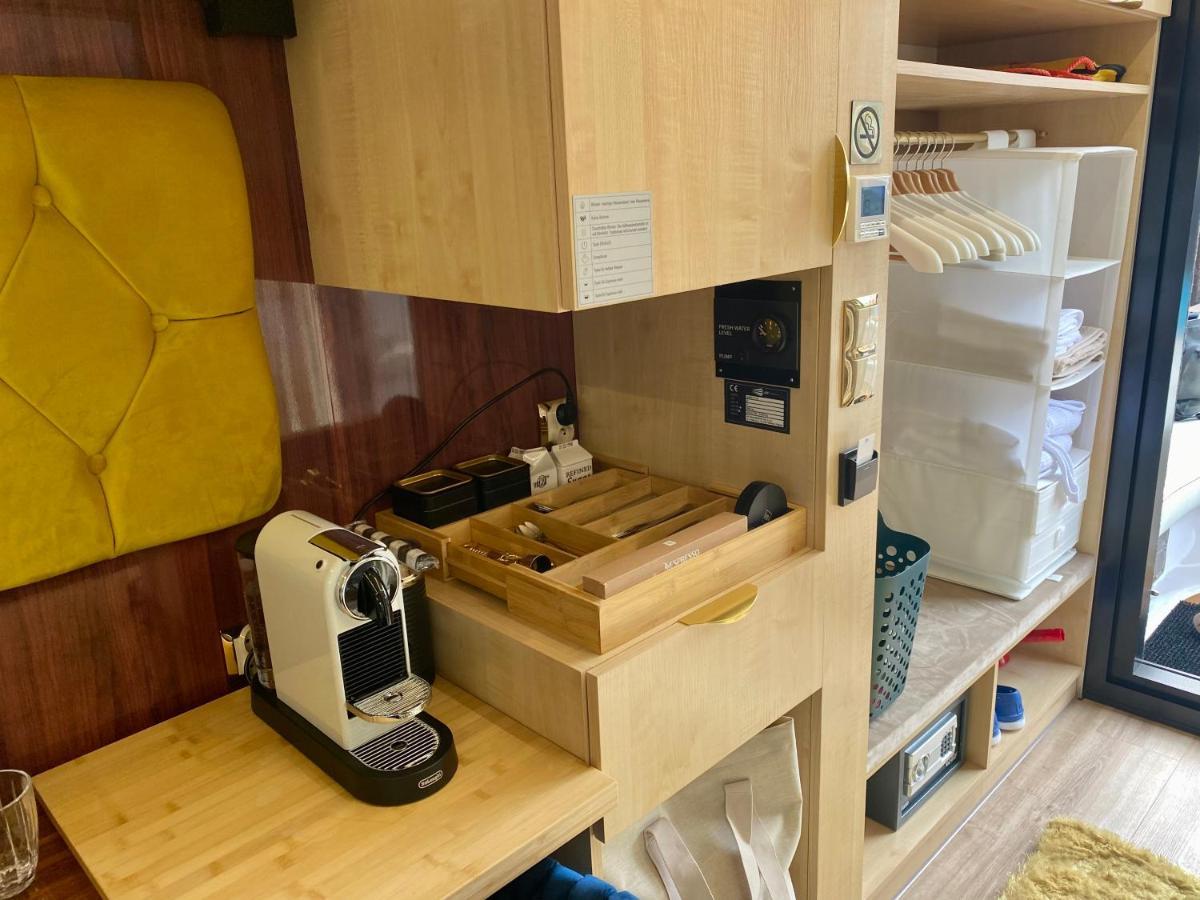 Hotel Hausboot Mit Traumlage In Luebeck-Travemuende Extérieur photo