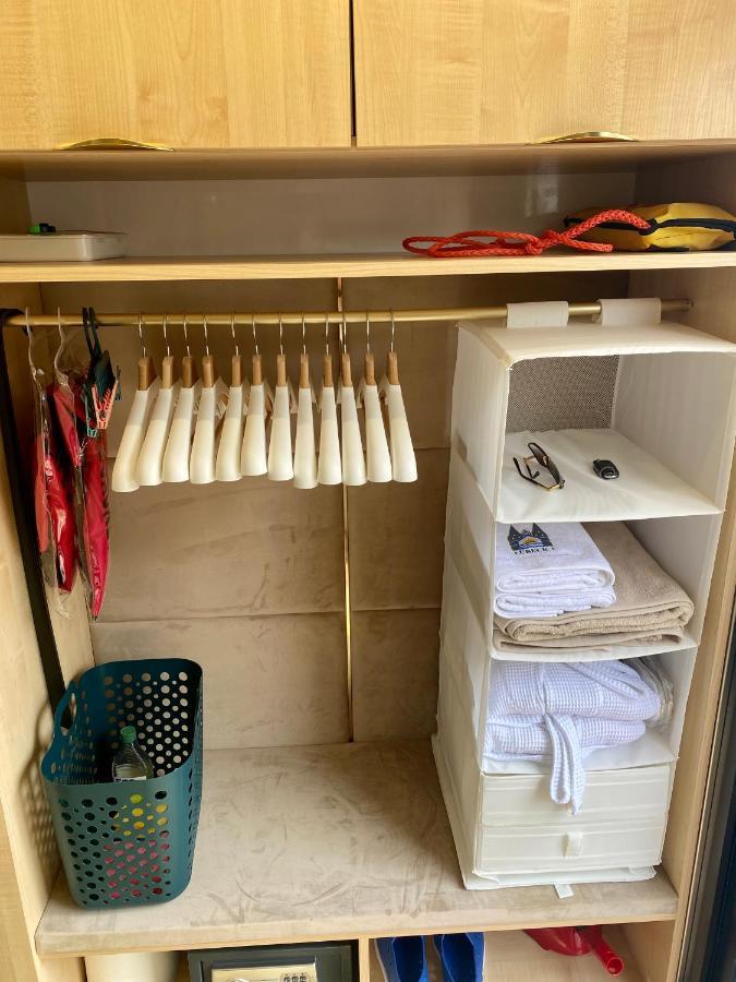 Hotel Hausboot Mit Traumlage In Luebeck-Travemuende Extérieur photo