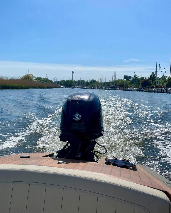Hotel Hausboot Mit Traumlage In Luebeck-Travemuende Extérieur photo